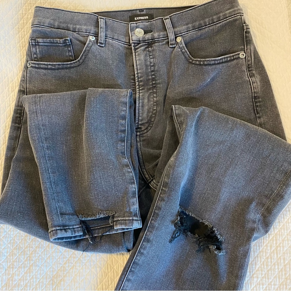 Express cropped mom jean